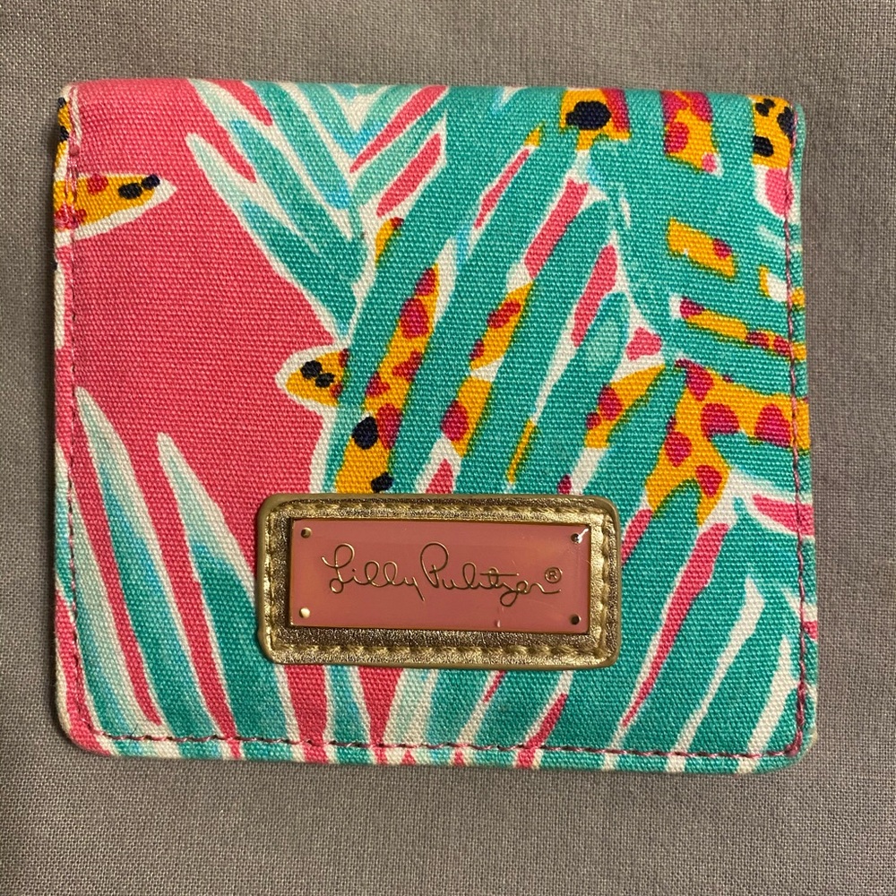 Lilly Pulitzer small wallet